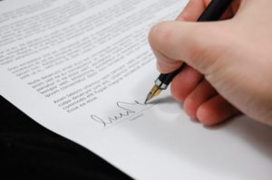 To Sign or Not to Sign a Release After Your Auto Accident in Arizona