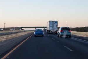 Tucson, AZ - UPDATE: Woman Dies After 2-Car Crash Near Speedway Blvd