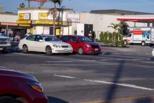 Tucson, AZ - Injuries Reported in Multi-Vehicle Crash at W Magee Rd