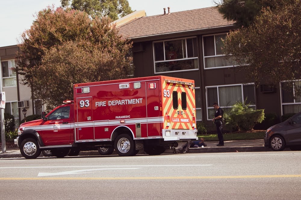 2.18 Phoenix, AZ - Three People Injured in Two-Car Crash at Seventh & Clinton Sts